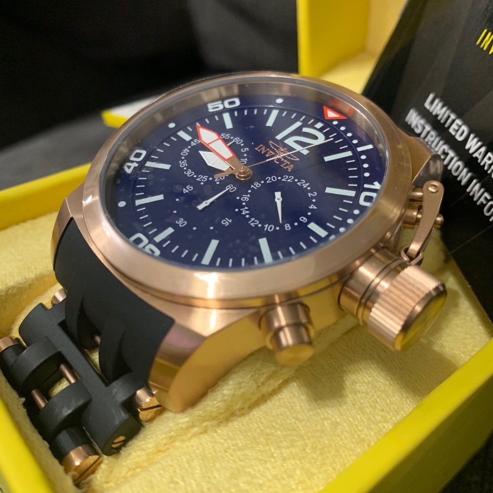 SOLD men’s INVICTA watch Seaspider Collection